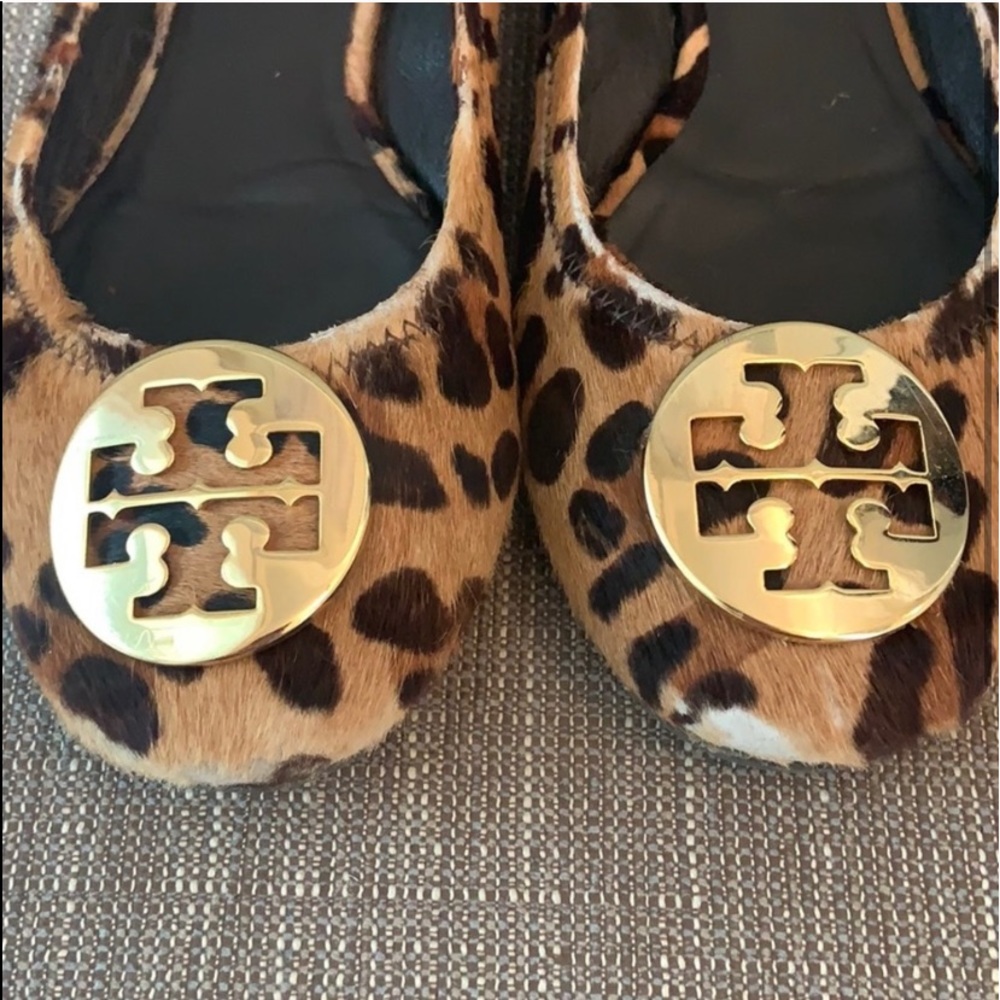 Tory Burch ballet flats
Size: 7.5